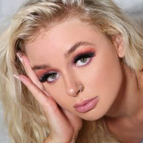 biglivvv top nacktheit foto