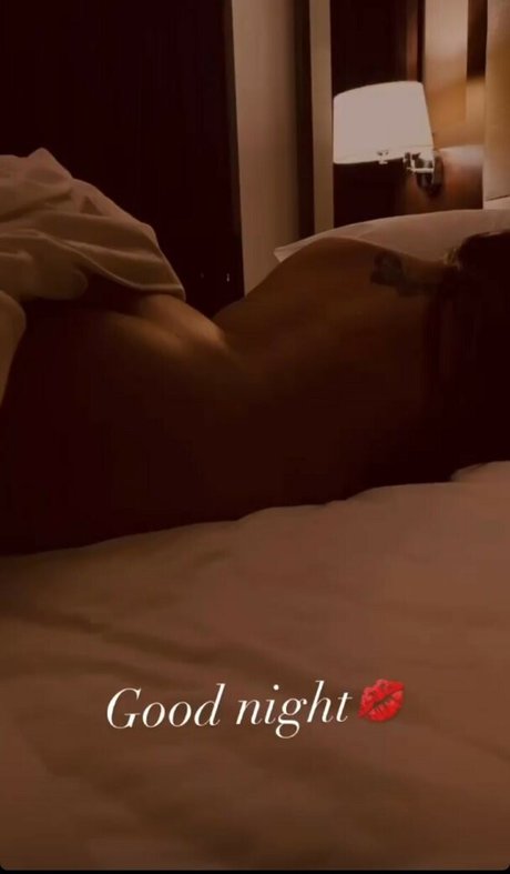 Valgyal kostenlose erotische bilder