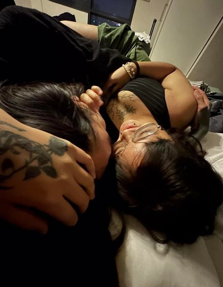 on1ashie model nette galerie