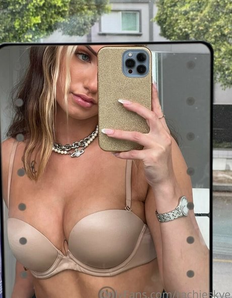 Rachie Skye top nackten bilder