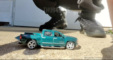 thug4sale freie erotische foto