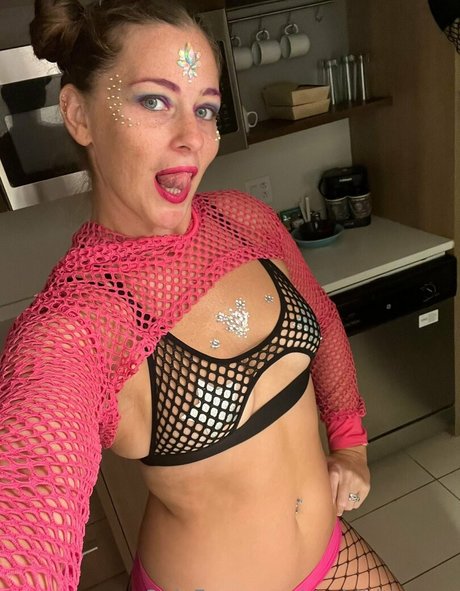 sexhibitioners schauspielerin galerien