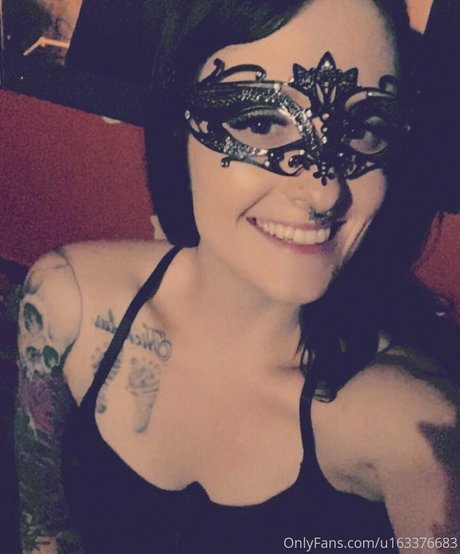 prinzessin ebenholz onlyfans schöne sexy archiv