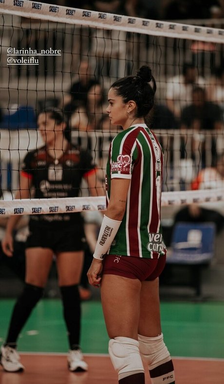 Lara Nobre erotische akt archiv