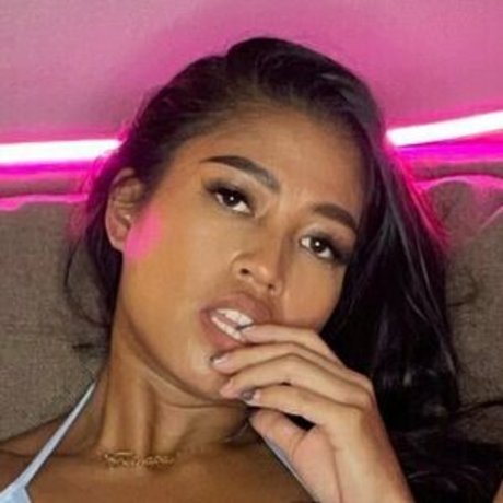 Mai Netnapar erotische sexy bilder