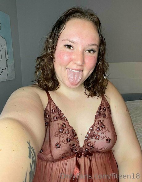 armeemädchen nur fans nacktheit kunst foto