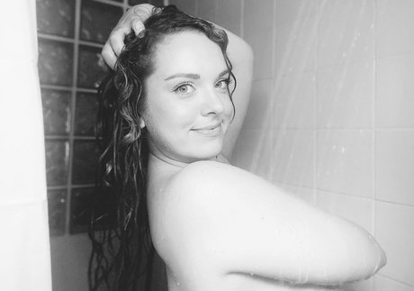 little miss chloe perfekte erotische galerien