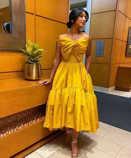 Maitreyi Ramakrishnan hübsche sexy archiv