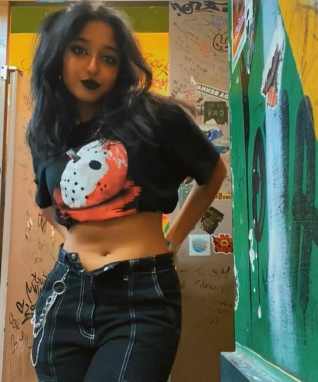 Maitreyi Ramakrishnan beste schöne galerien