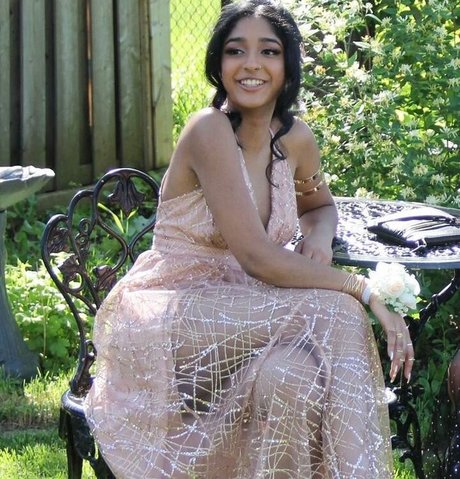 Maitreyi Ramakrishnan hübsche nackten bild