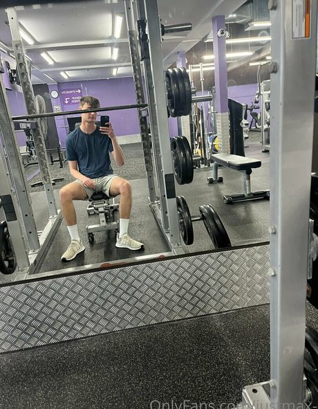 justmax_ schauspielerin nacktheit bild