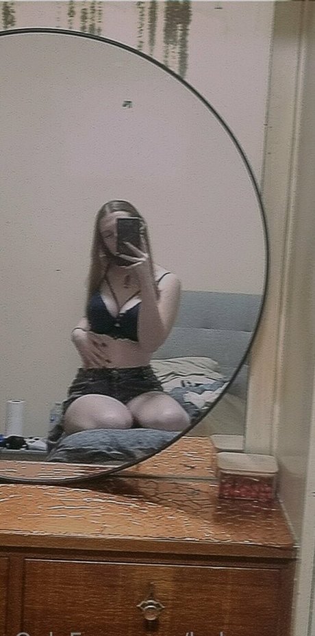 baby roze model hd fotos