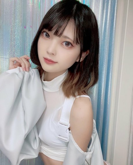 rirerere00 hübsche akt bild