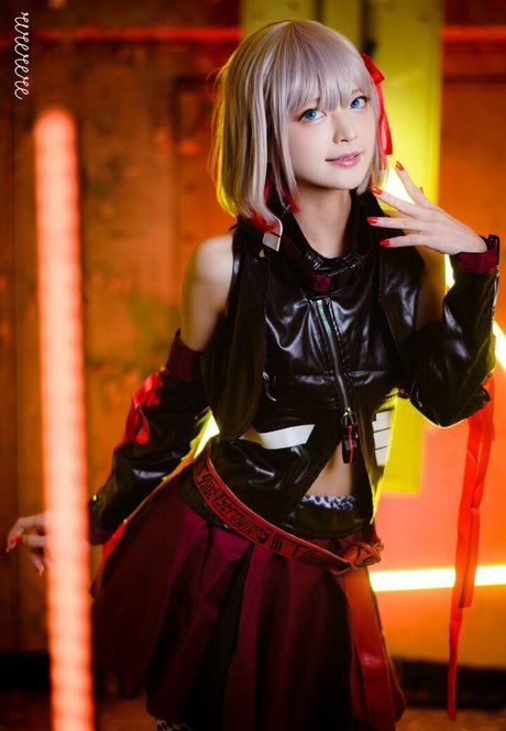 rirerere00 model pornographische bild