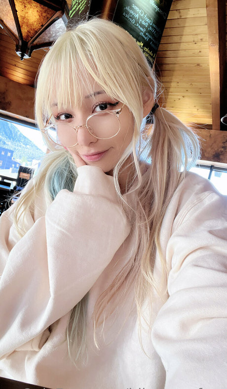 idlesann free model erwachsene fotos