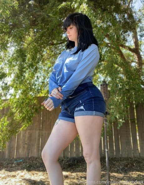 infatuatedkittyfree pornostar kunst galerie