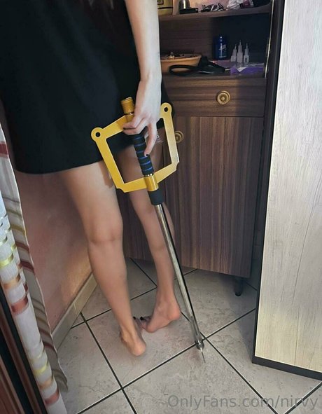 Nirvy nackt erwachsene foto