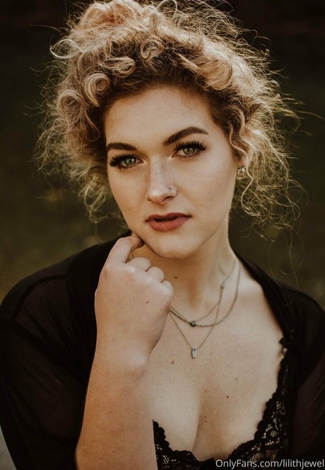 lilithjewel top nackten fotos