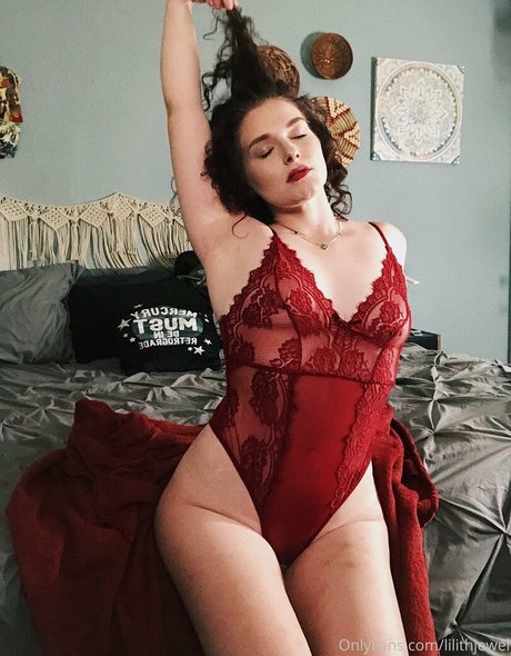 lilithjewel beste nacktheit bilder