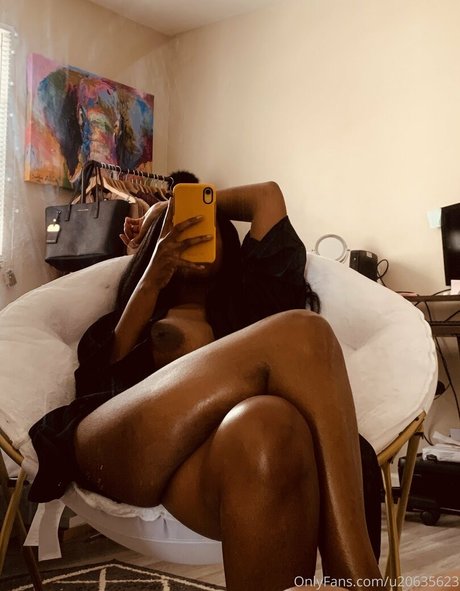 veganbootyxxx model nackt bild