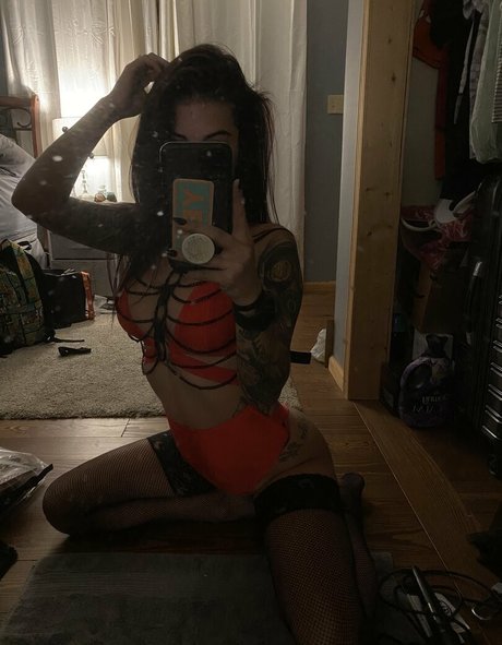 Tattedbaddie15 heiße pornostar bilder