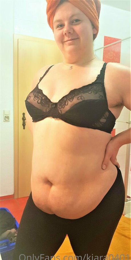 kjara0401 sexy kunst galerien