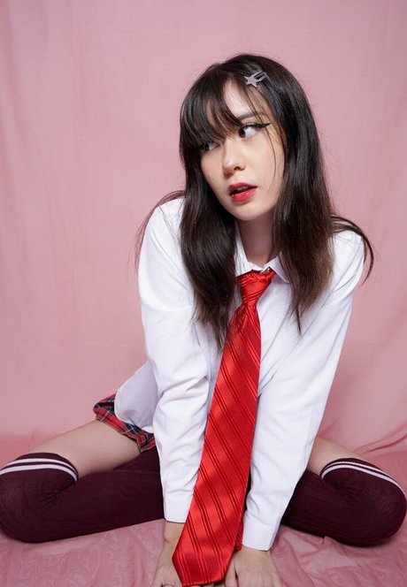 Kikira02 model pornographische galerien