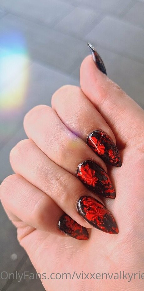 vixxenvalkyrie schauspielerin schöne bild