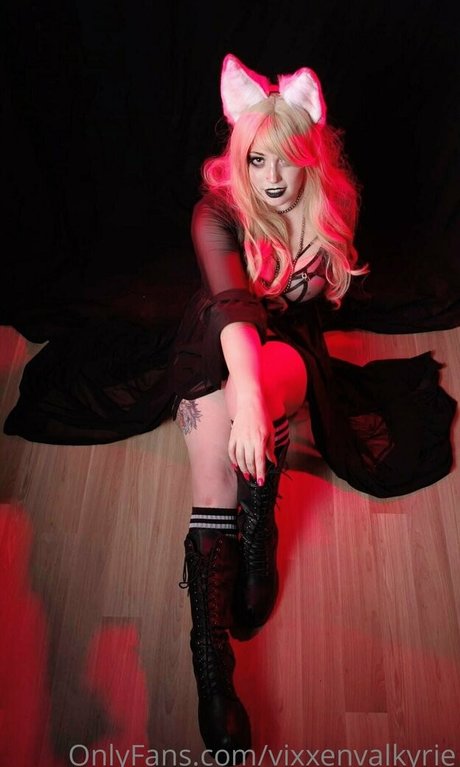 vixxenvalkyrie model heiße foto