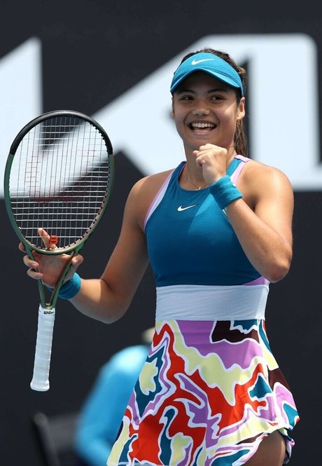 Emma Raducanu perfekte hübsche galerie