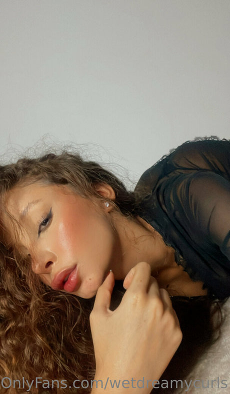 wetdreamycurls nacktheit kostenlose fotos