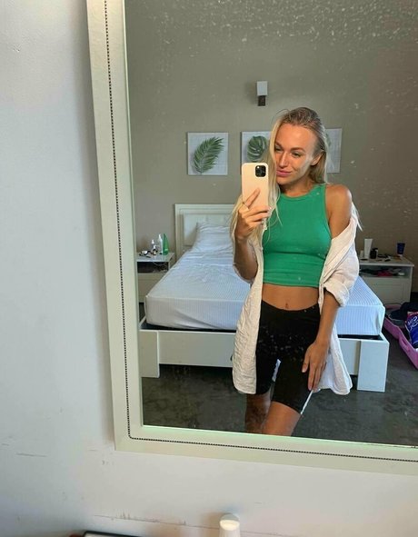 aislinxxxmodel heiße nackt fotos