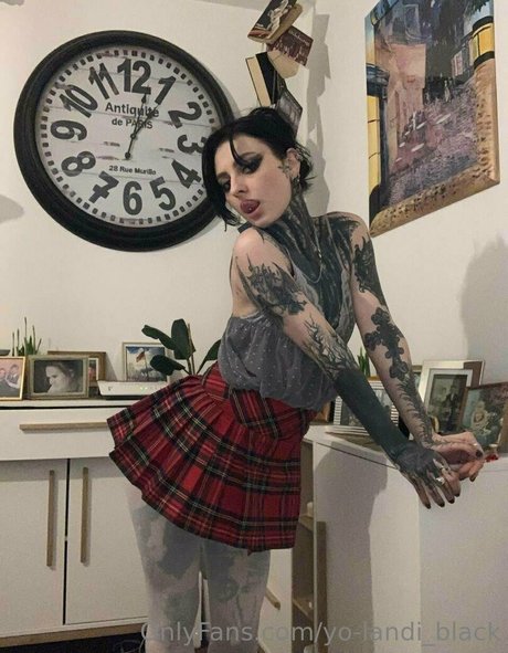 yo landi black hd top bild