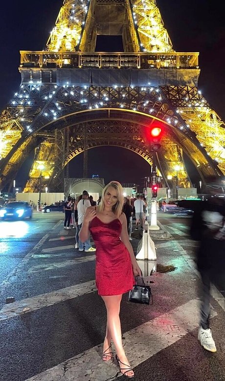 Lauren Day schauspielerin exklusive bild