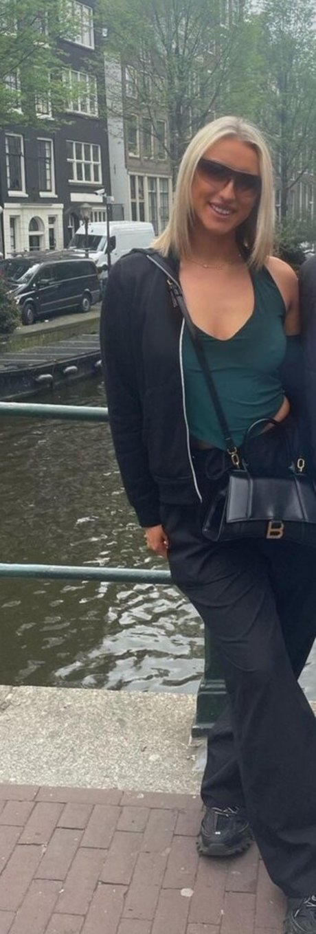 Lauren Day nackt nette archiv