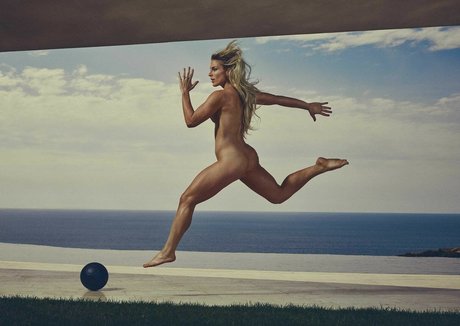 Julie Ertz hd hübsche foto
