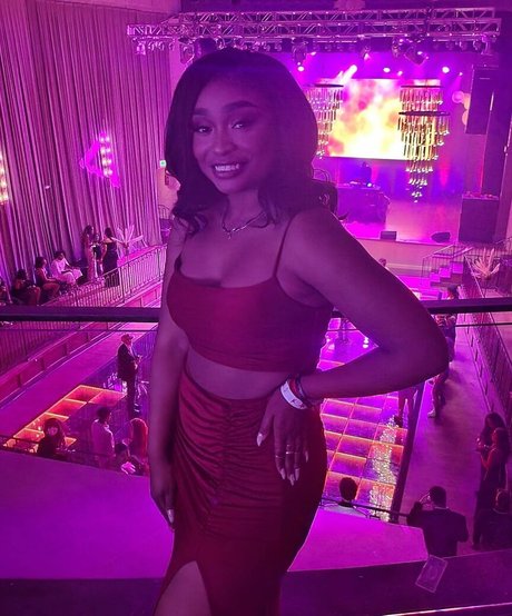 DefinedByKy exklusive porno galerie