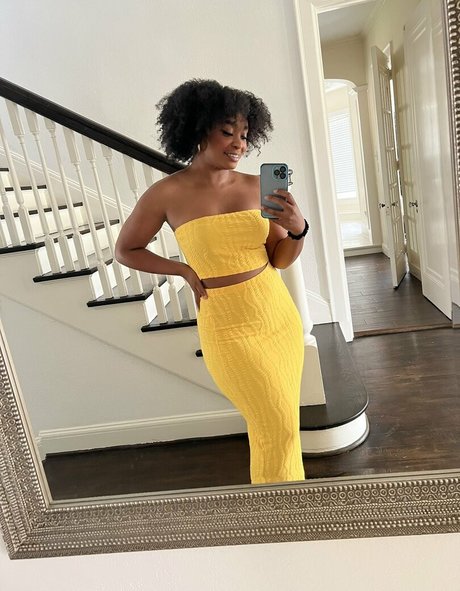 DefinedByKy model nette galerien