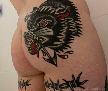 rippingthroughflesh hübsche erotische bild