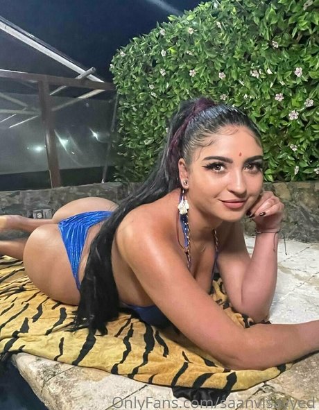 saanvi says sexy nackten archiv