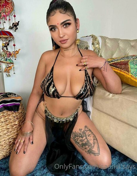 saanvi says heiße porno archiv