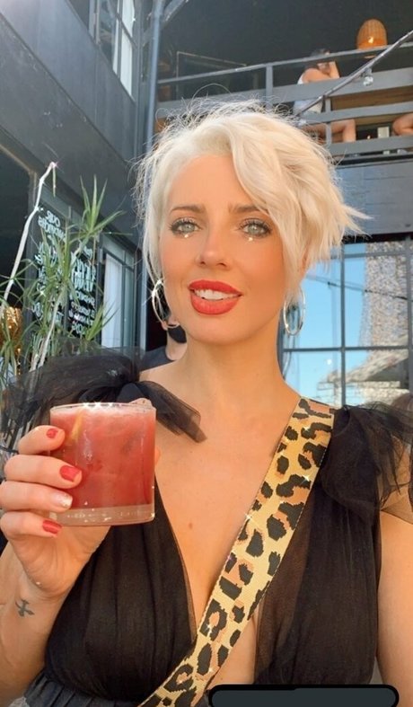 Tamara Bella schauspielerin erwachsene fotos