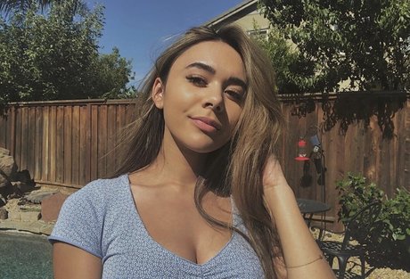 Chellchee exklusive nackt galerie