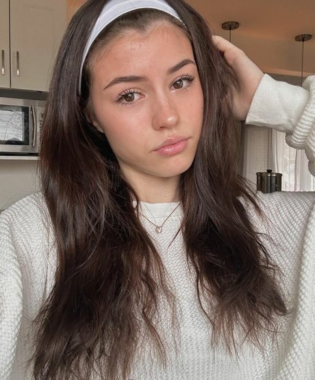 Ava Rose Beaune schauspielerin pornografische bilder