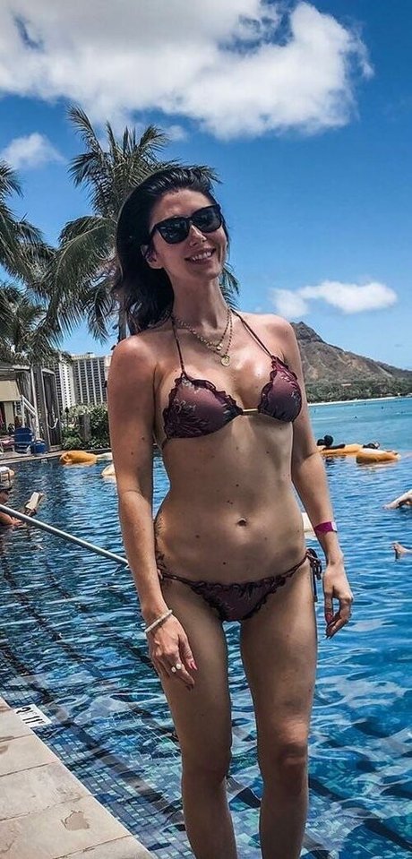 Jewel Staite hd foto