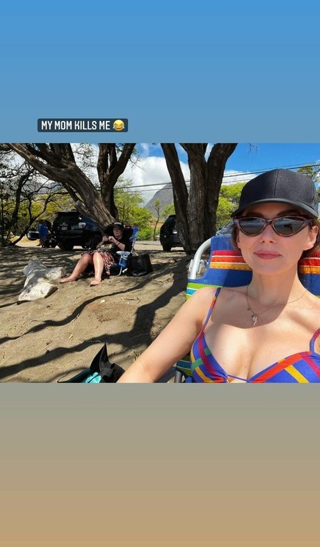 Jewel Staite hd galerien