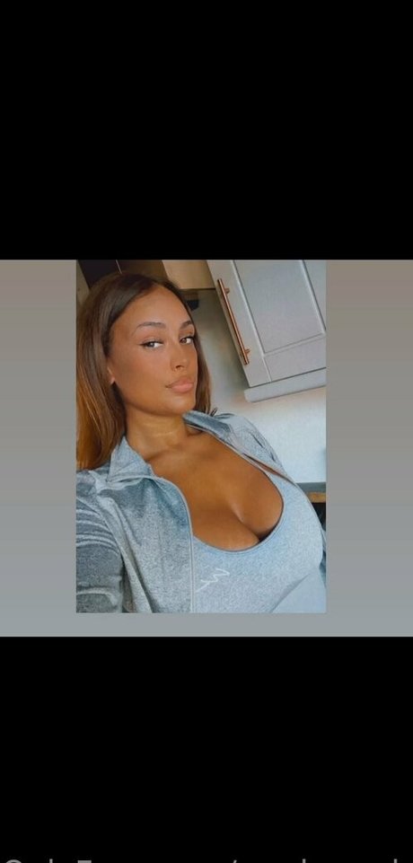 madamedakota schauspielerin schöne fotos