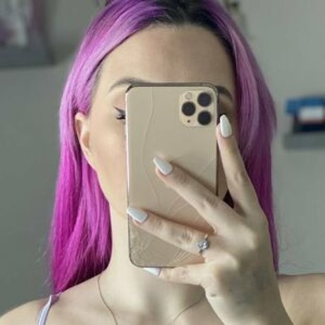 Kayla Macfarlane model akt galerie