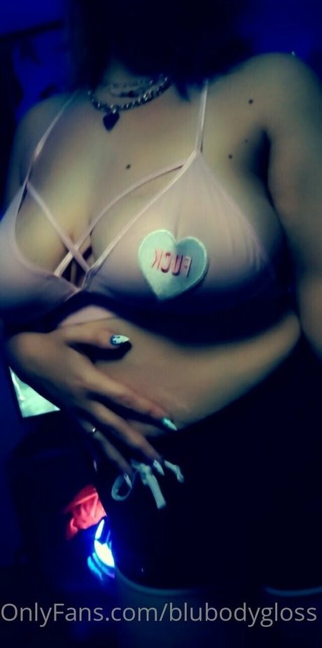 blubodygloss erwachsene hübsche foto