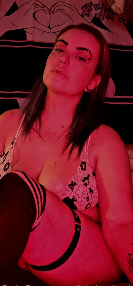 blubodygloss xxx nackten galerie